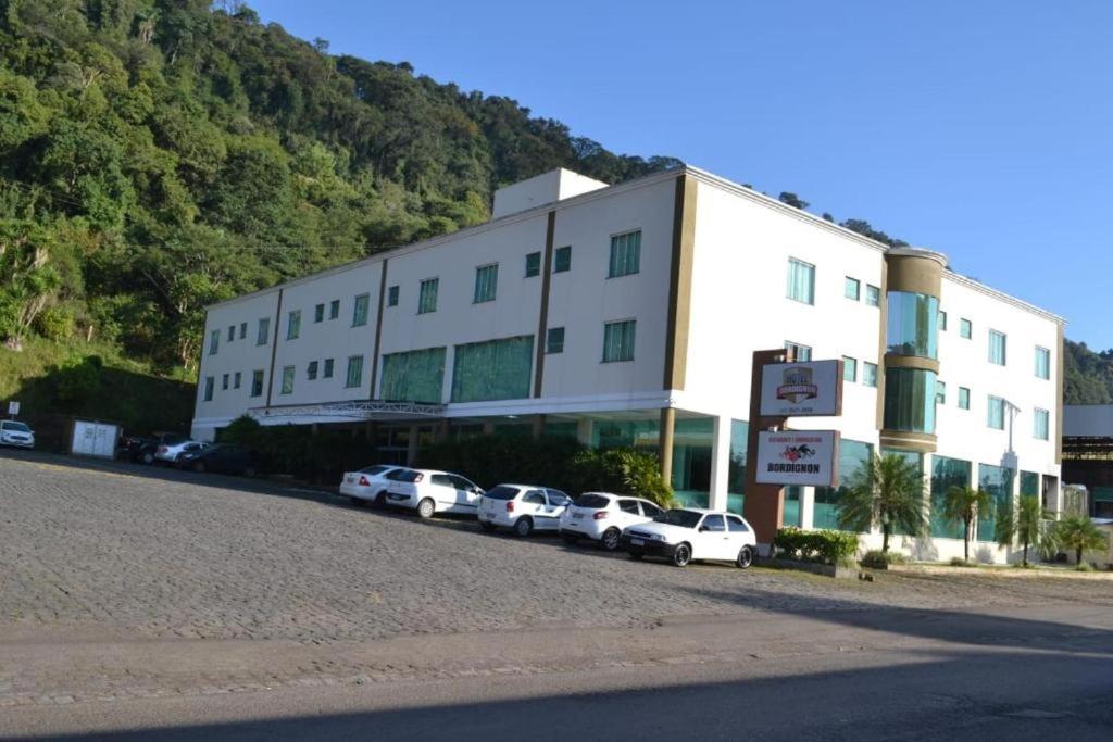 Hotel E Restaurante Bordignon Жуасаба Екстер'єр фото