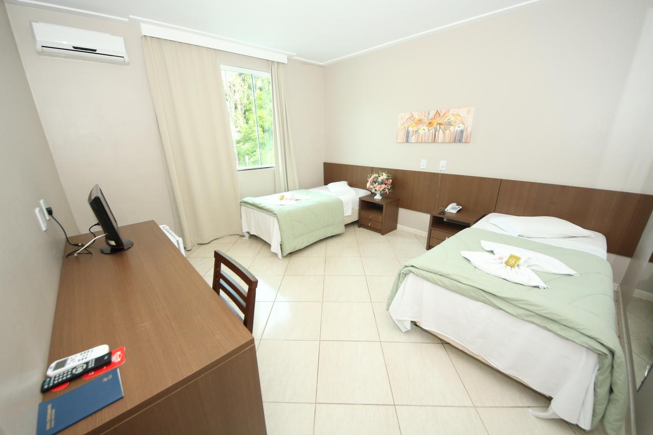Hotel E Restaurante Bordignon Жуасаба Екстер'єр фото